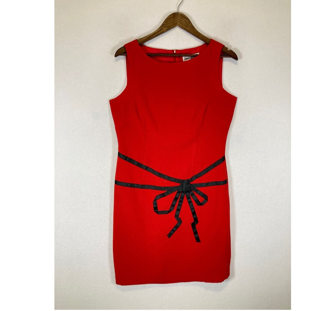 Classic Coquette Danny & Nicole Women 8 Red Black Bow Sheath Cocktail Dress‎
